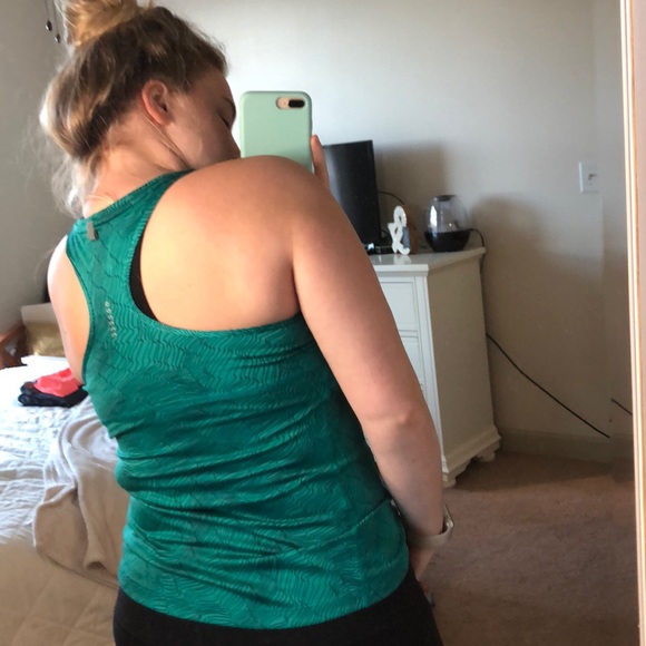 SOLD - Excellent condition Nike running tank! - Picture 3 of 7